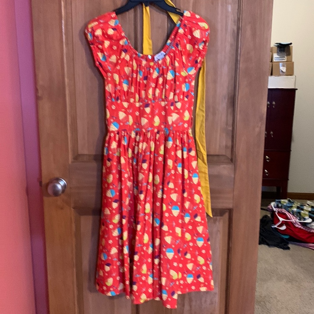 Disney dress shop dole whip XS EUC